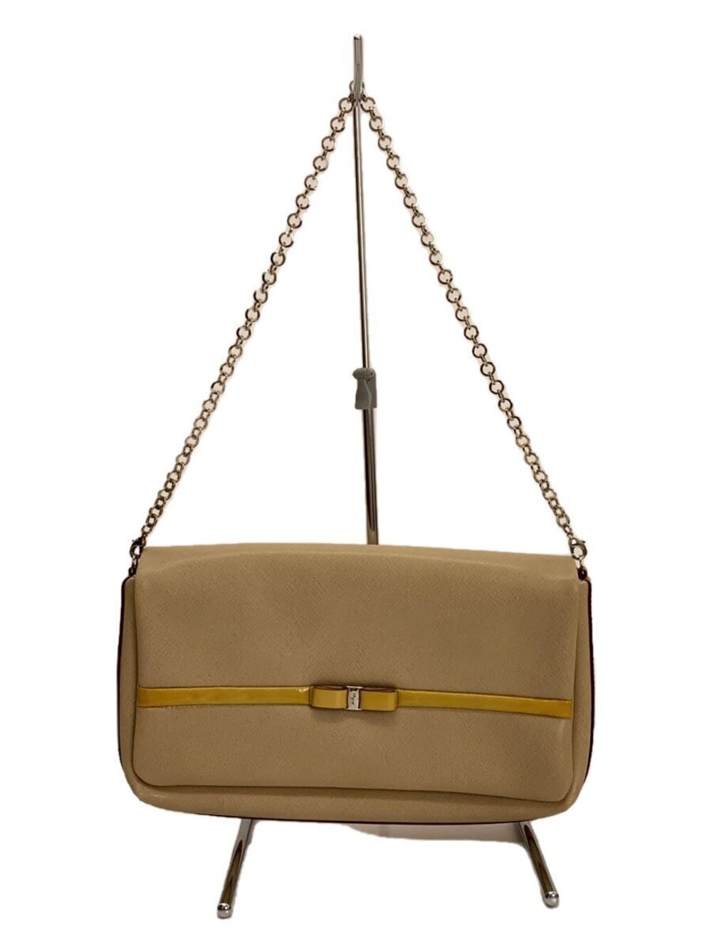 Salvatore Ferragamo Chain Shoulder Bag Leather Cream